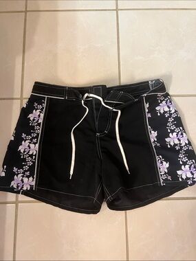 Nina capri surf shorts size 8